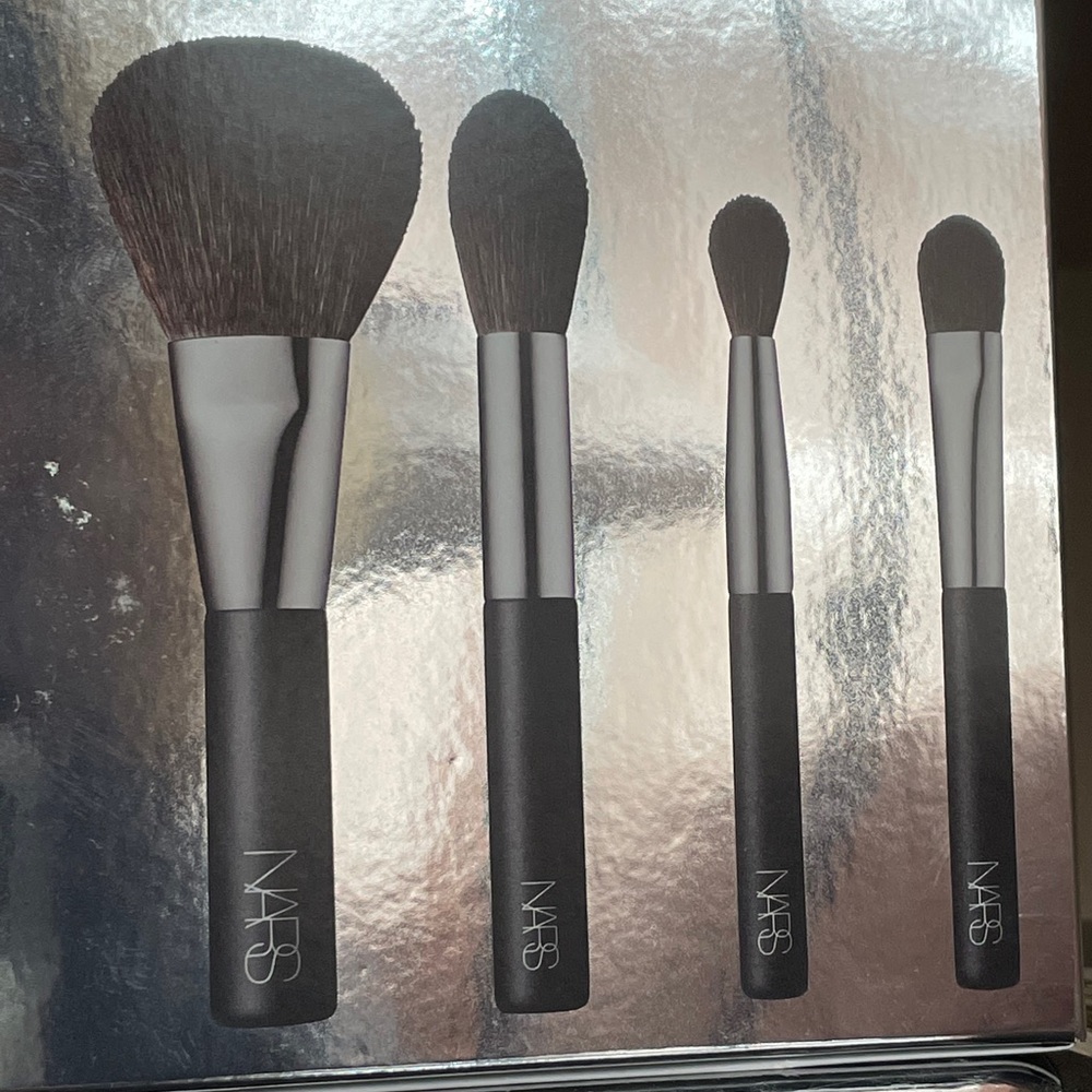 Nars Mini Brush Set Brand new!